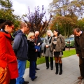 Zespół wciąż przy Pomniku. Dr A. Konopacki omawia, wyjaśnia, przypomina… (fot. Galina Miszkiniene)